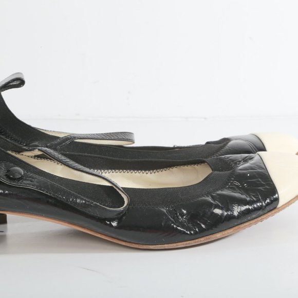 CHANEL CC Black Cap Toe Patent Leather Pumps - Picture 2 of 11